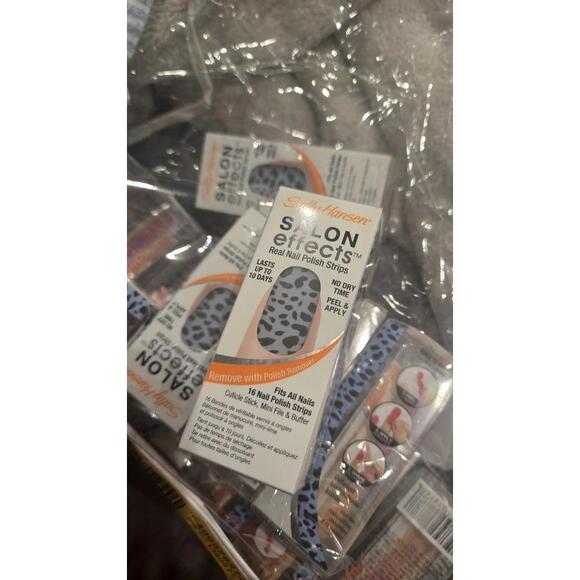 14 ~ Sally Hansen Salon Effects Nail Polish Strips 570 Hear Me Roar! New Nib